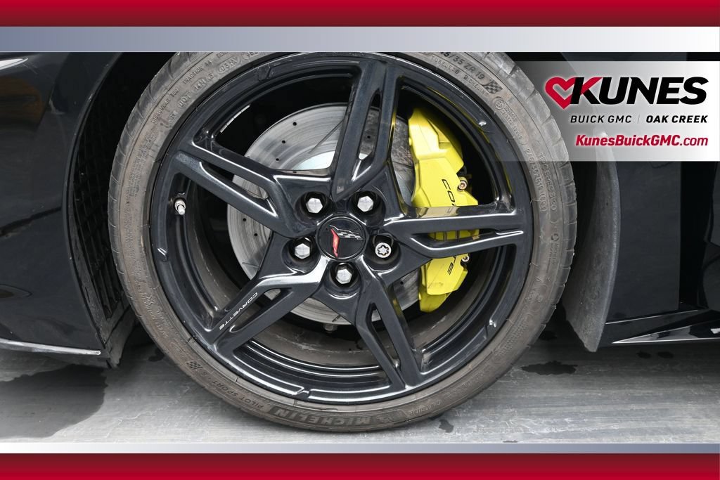Used 2020 Chevrolet Corvette Stingray Preferred Conv w/ 2LT Preferred Equipment Group RWD image 13