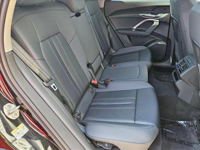 New 2025 Audi Q5 Premium image 14