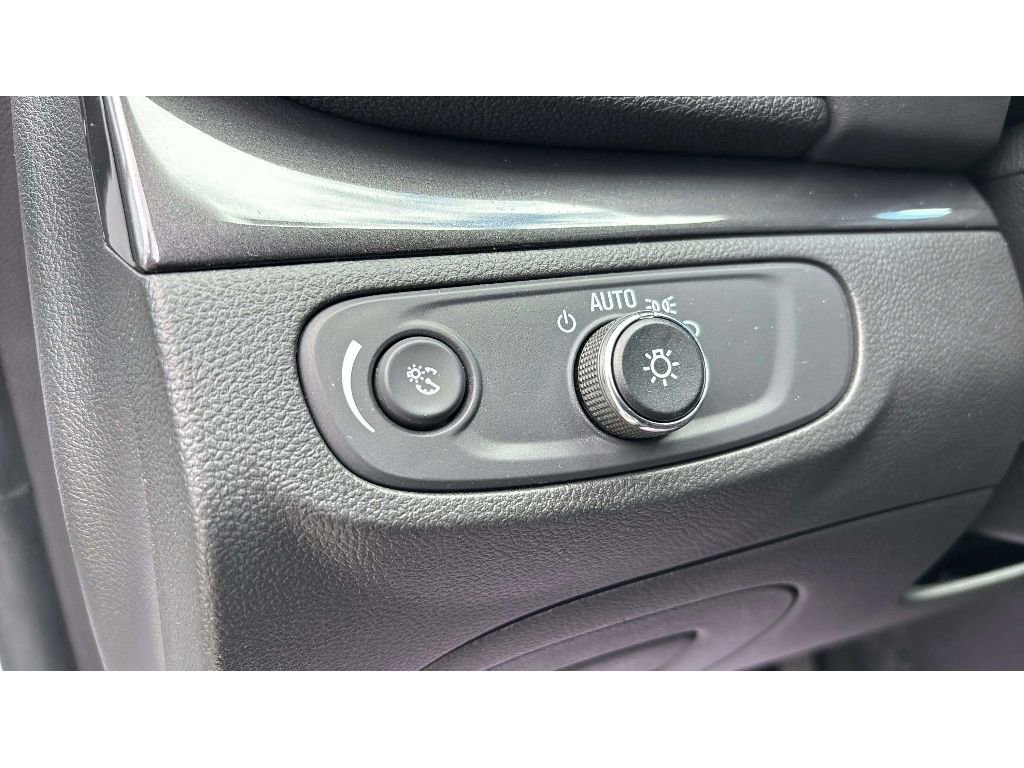 Used 2022 Buick Encore Preferred w/ Safety Package image 18