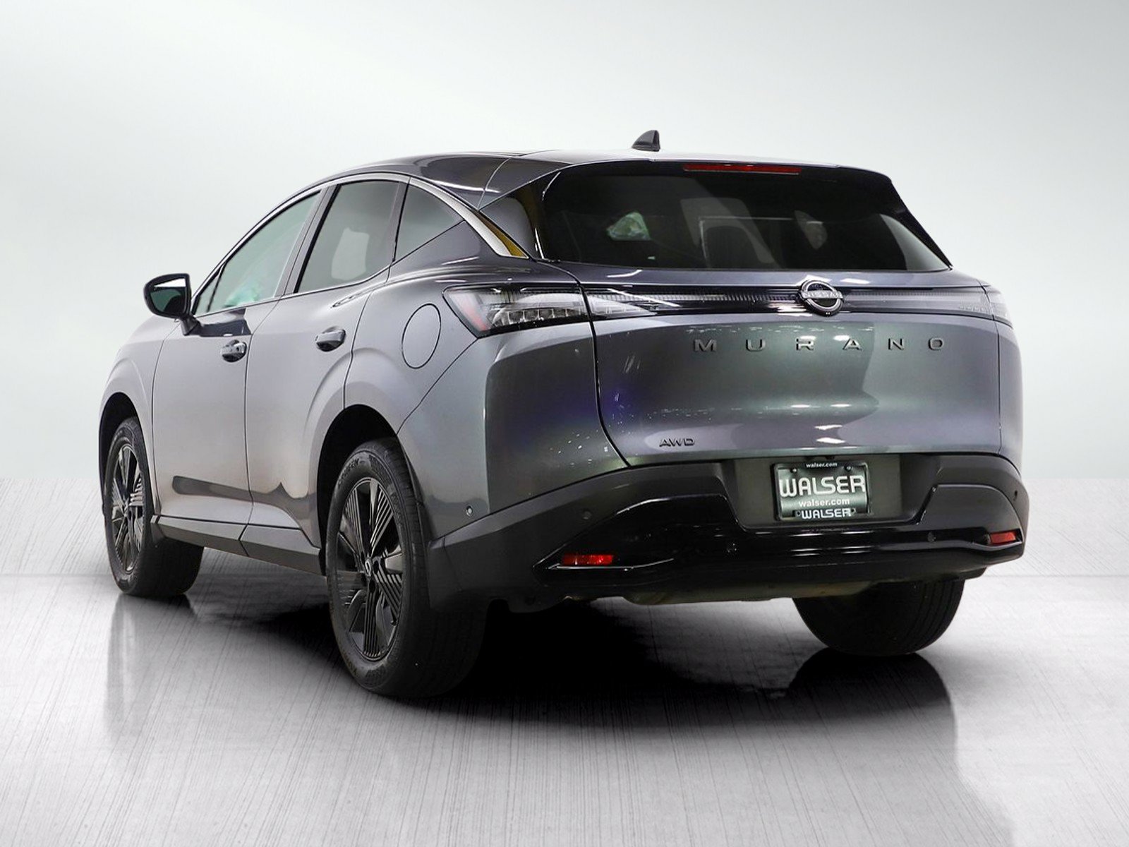Used 2025 Nissan Murano SV AWD/4WD image 3