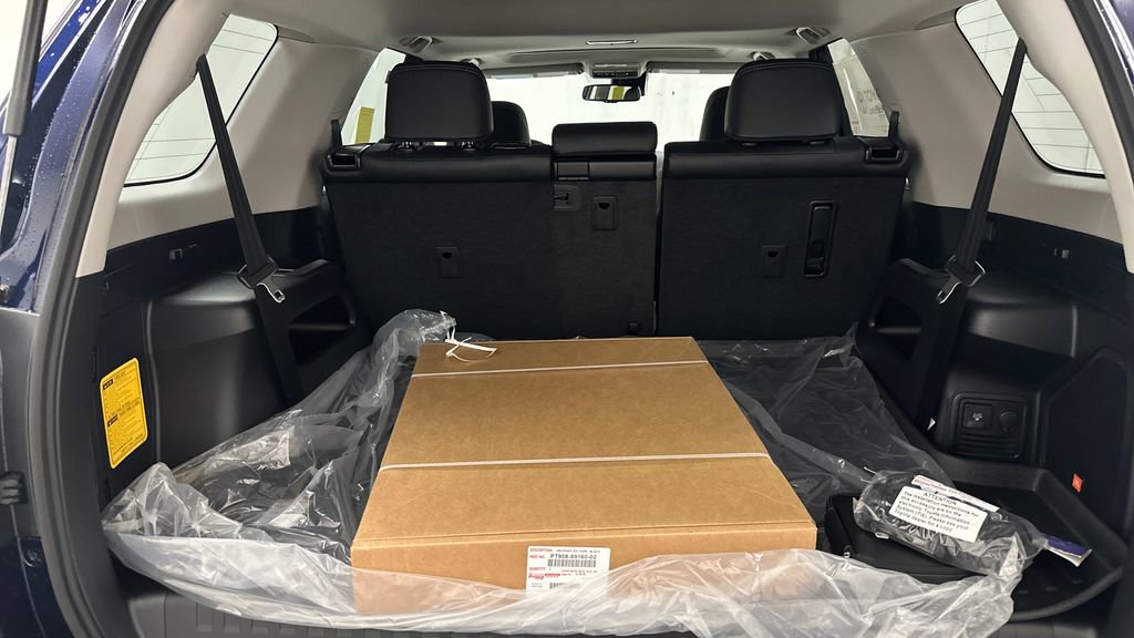 Used 2024 Toyota 4Runner Limited AWD/4WD image 13