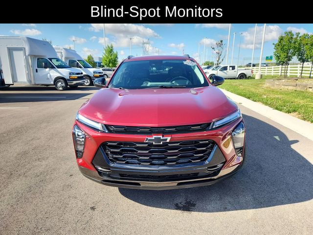 Used 2024 Chevrolet Trax ACTIV w/ Driver Confidence Package FWD image 2