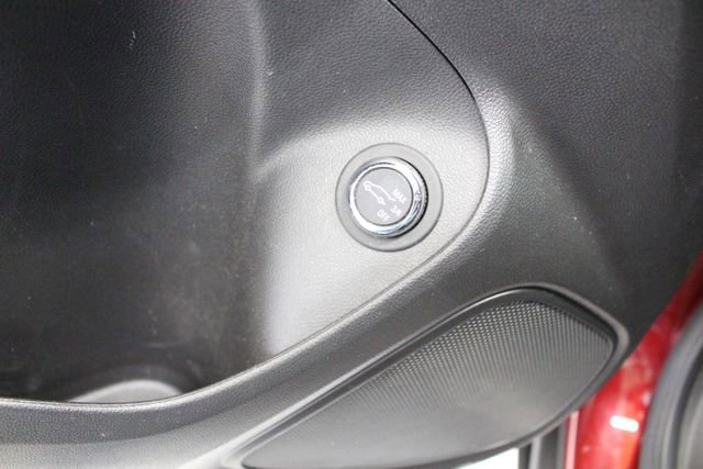 Used 2023 Buick Encore GX Select AWD/4WD image 39