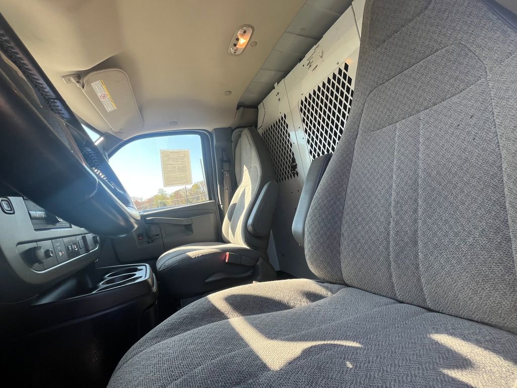 Used 2019 Chevrolet Express 2500 Extended w/ Driver Convenience Package RWD image 17