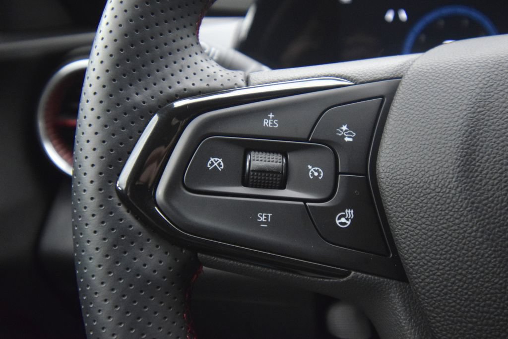 Used 2026 Chevrolet Trax RS w/ Driver Confidence Package FWD image 35