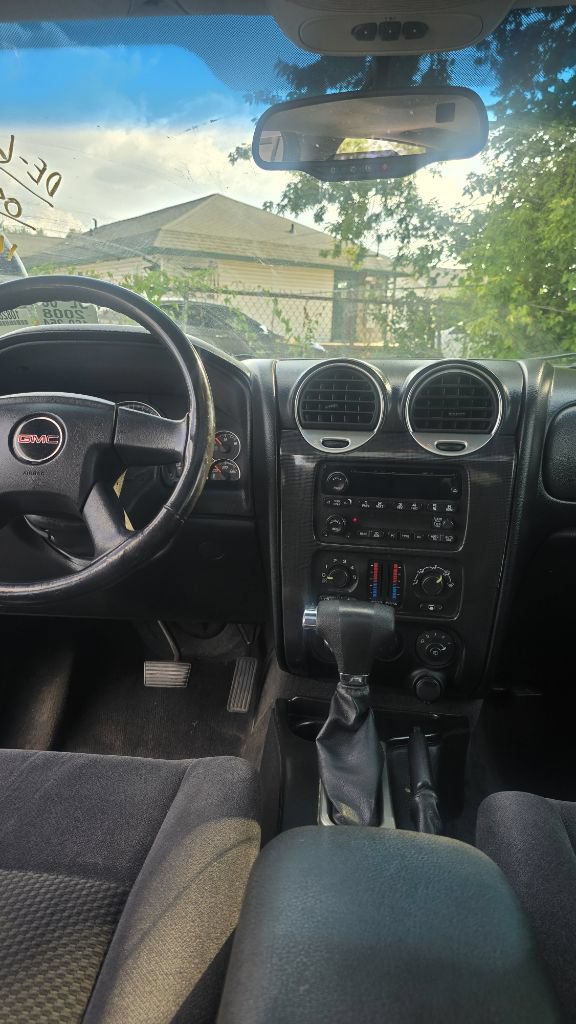 Used 2008 GMC Envoy SLE w/ Sun And Sound Package AWD/4WD image 13