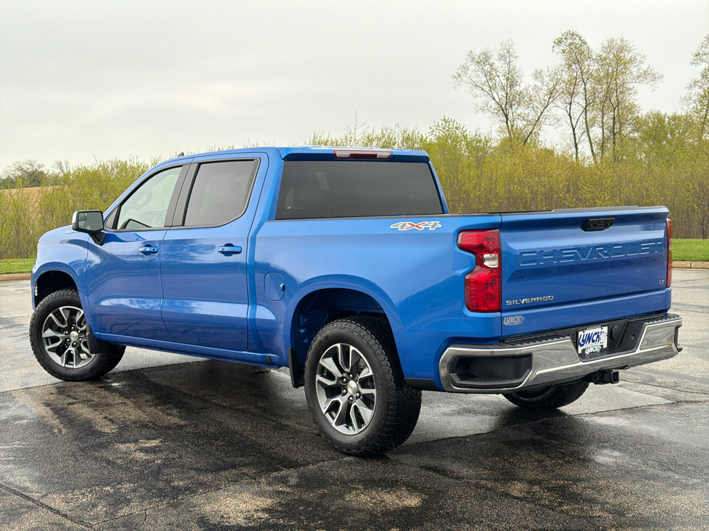 Used 2025 Chevrolet Silverado 1500 LT AWD/4WD image 2