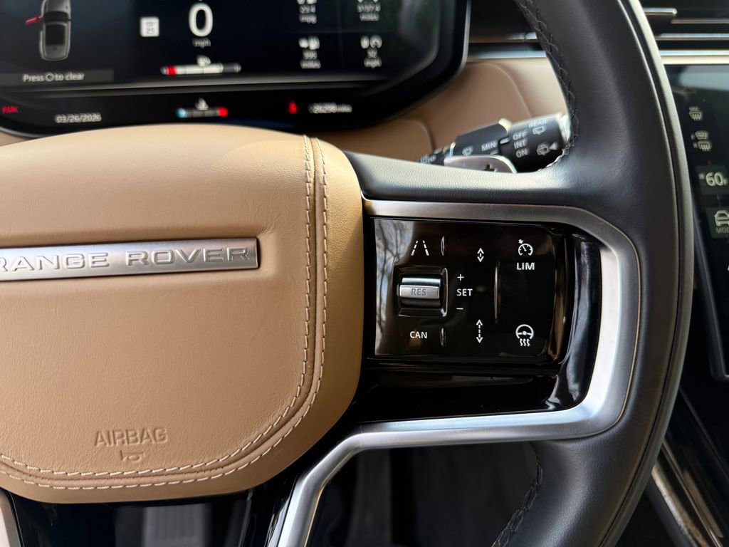 Used 2025 Land Rover Range Rover Sport SE image 24