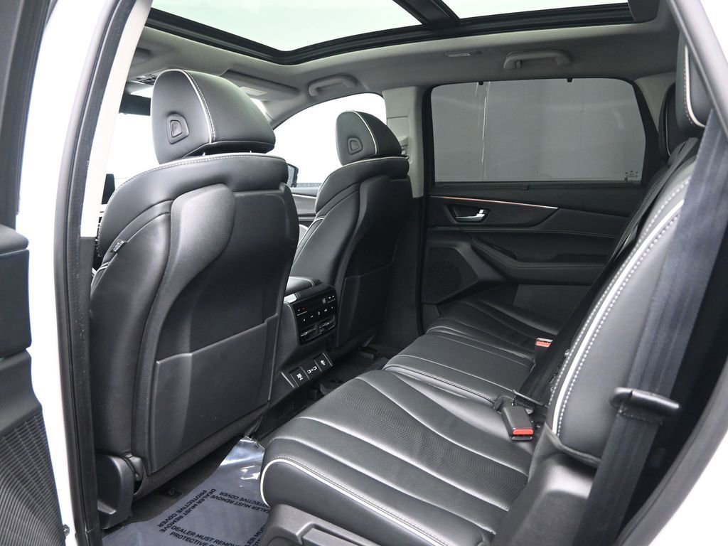 Used 2023 Acura MDX SH-AWD w/ Advance Package image 30