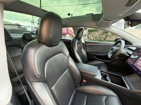 Used 2025 Tesla Model 3 Long Range AWD/4WD image 31