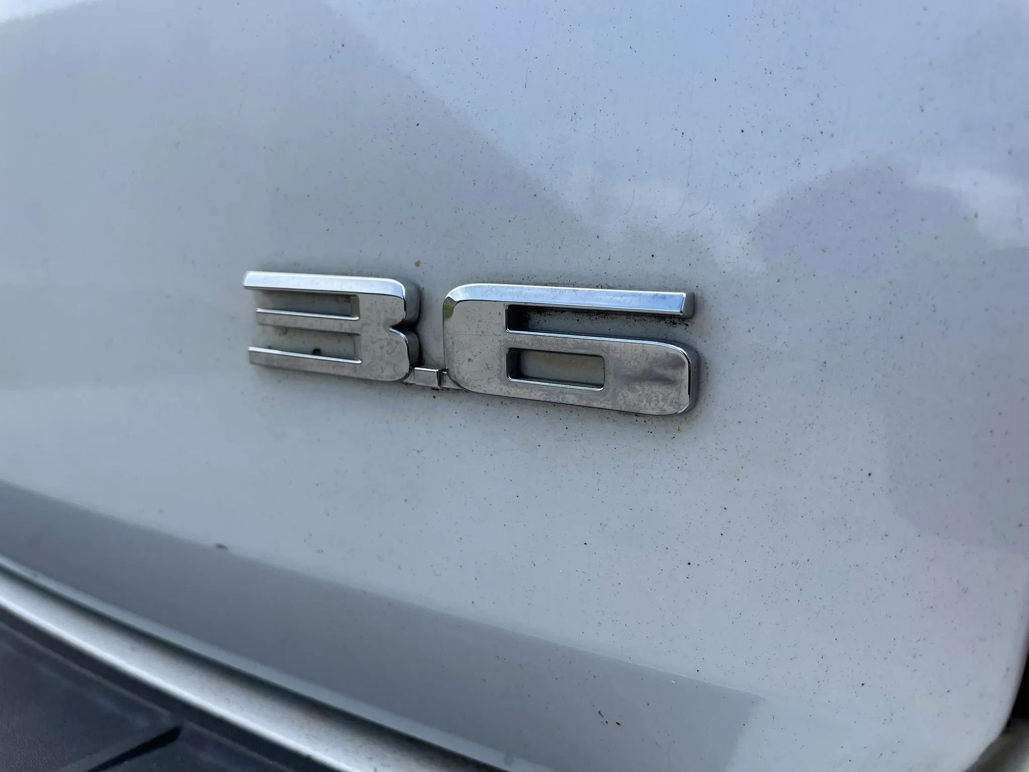 Used 2012 Cadillac SRX Luxury image 10