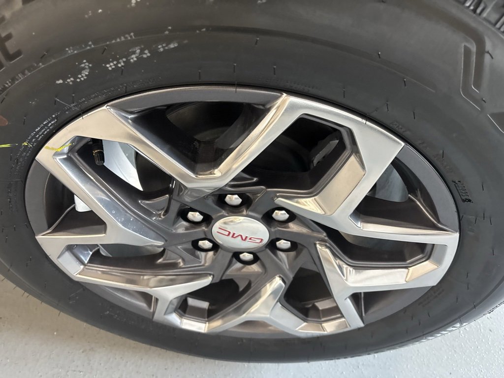 New 2026 GMC Sierra 1500 SLE image 8