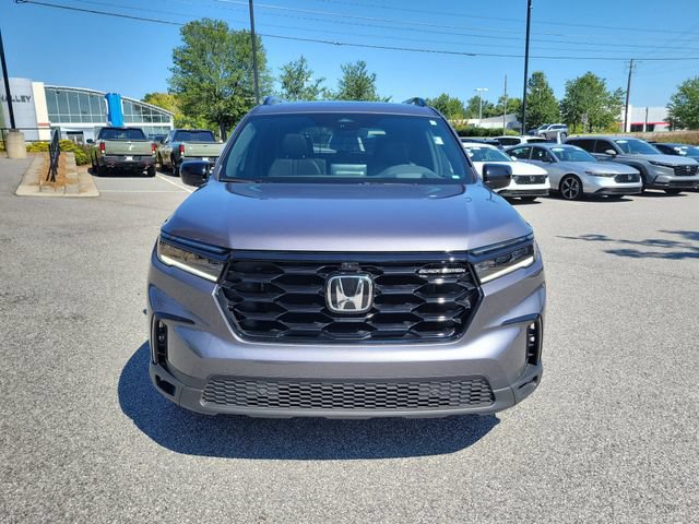 Certified 2025 Honda Pilot Black Edition image 2