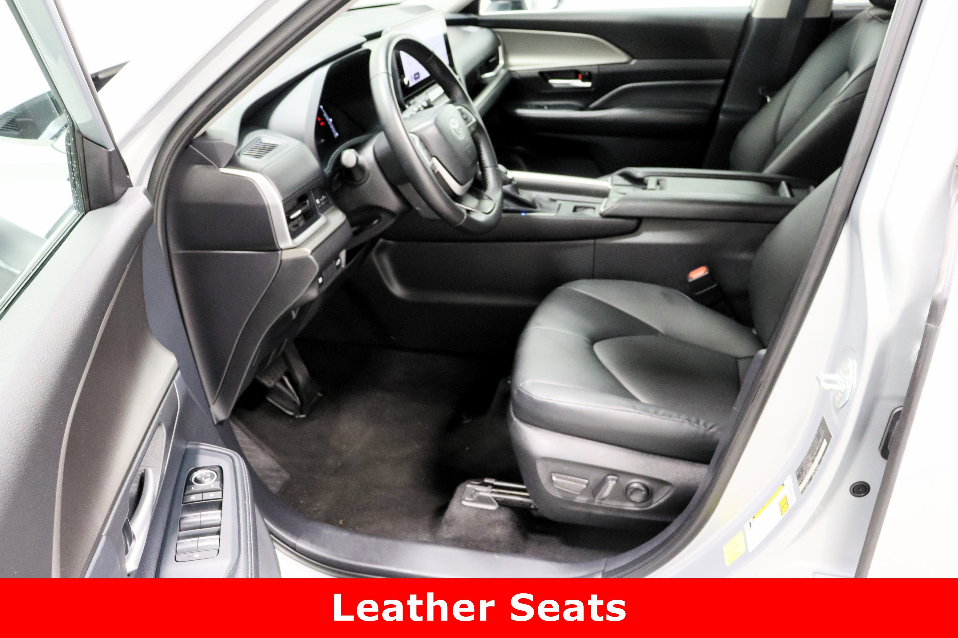 Certified 2025 Toyota Grand Highlander FWD image 14