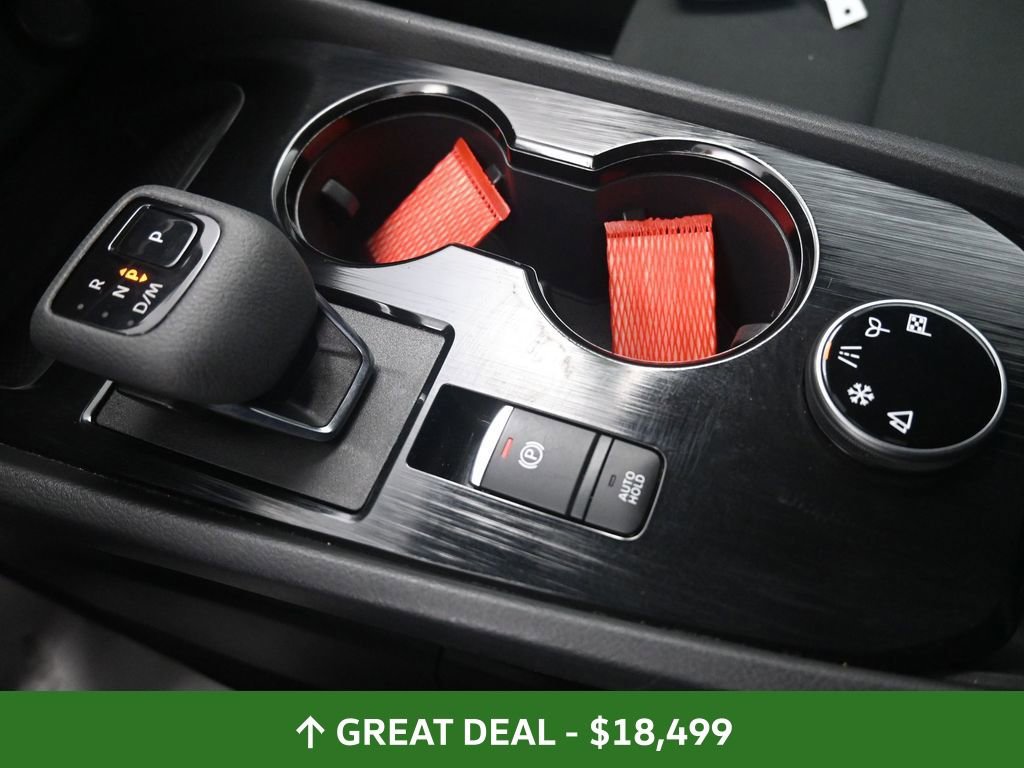 Used 2024 Nissan Rogue S image 31