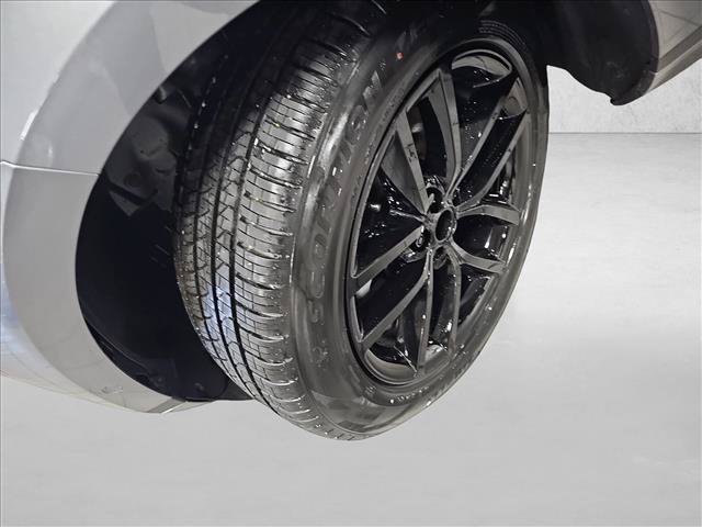 Used 2026 Land Rover Range Rover Evoque S AWD/4WD image 29