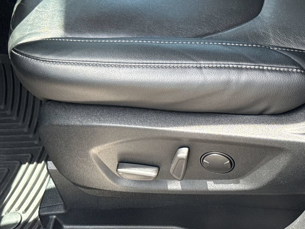 Used 2021 Ford Edge Titanium FWD image 24