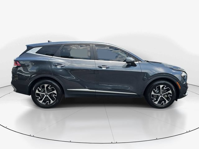 Used 2023 Kia Sportage EX FWD image 2