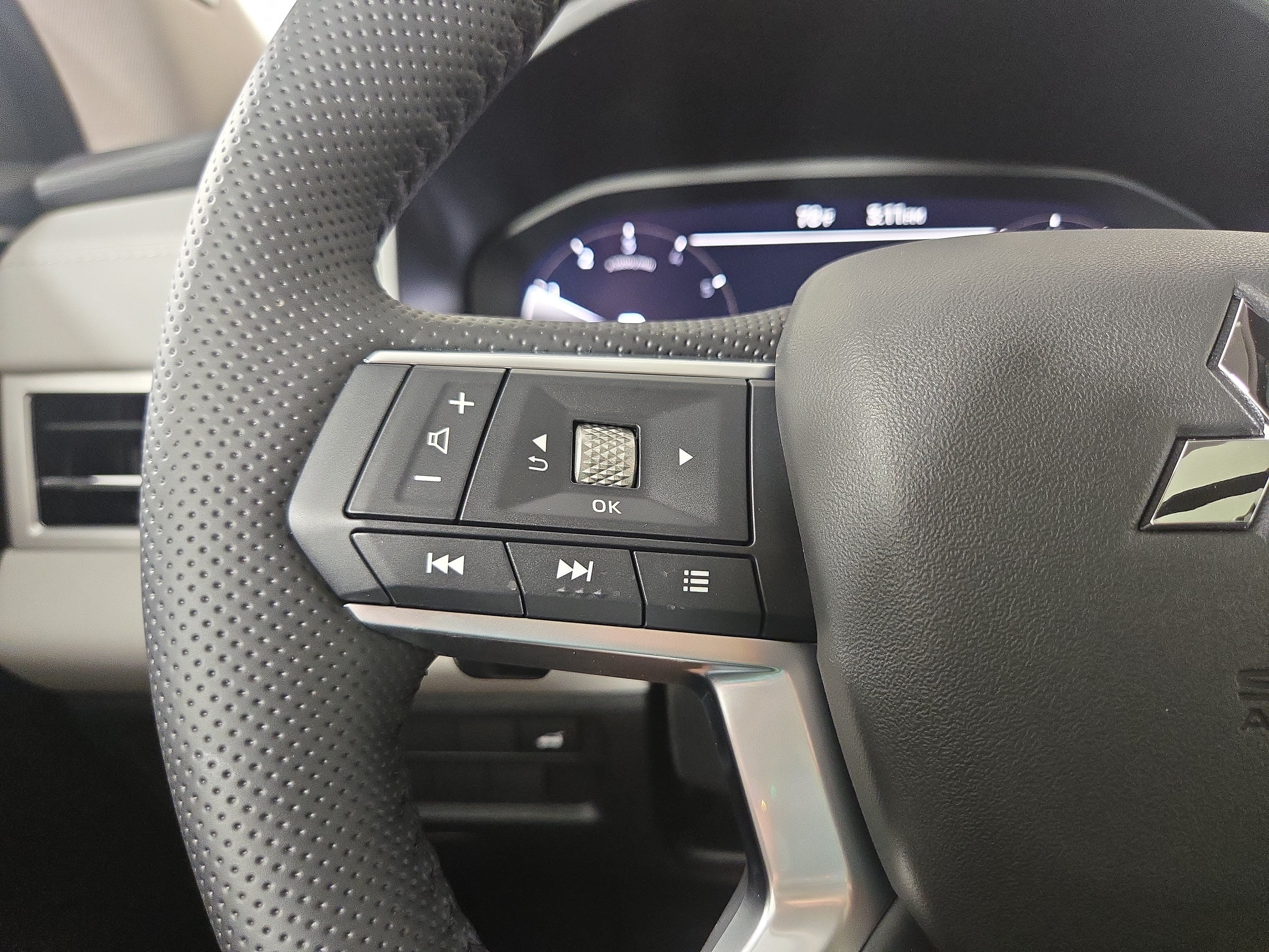 New 2026 Mitsubishi Outlander SE AWD/4WD image 15