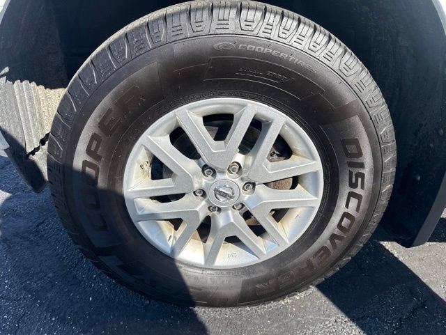 Used 2017 Nissan Frontier SV w/ SV Value Truck Package AWD/4WD image 24