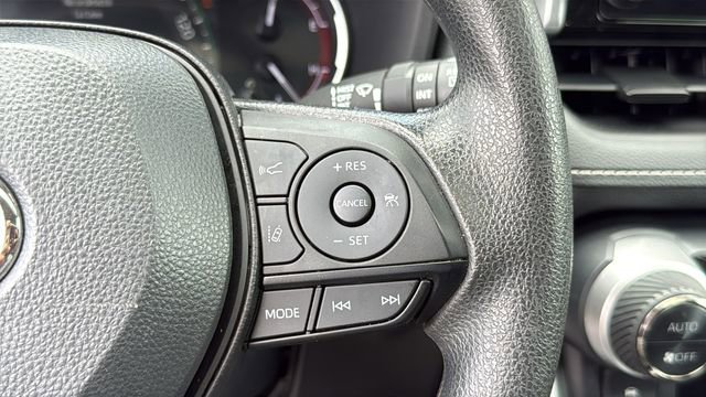 Used 2024 Toyota RAV4 XLE w/ Convenience Package image 22