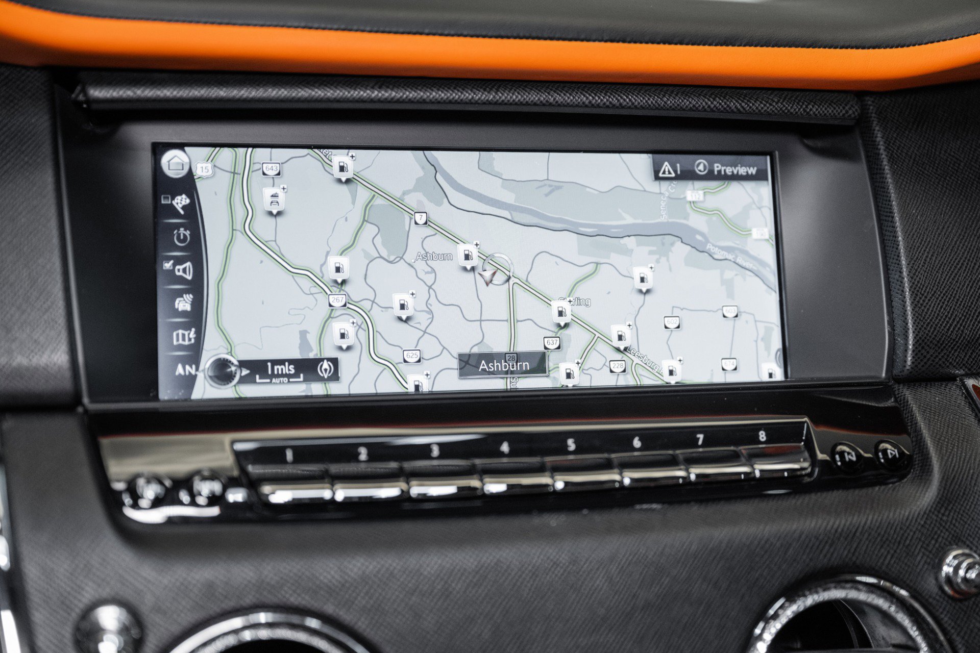 Used 2022 Rolls-Royce Cullinan w/ Dark Exterior Package image 40