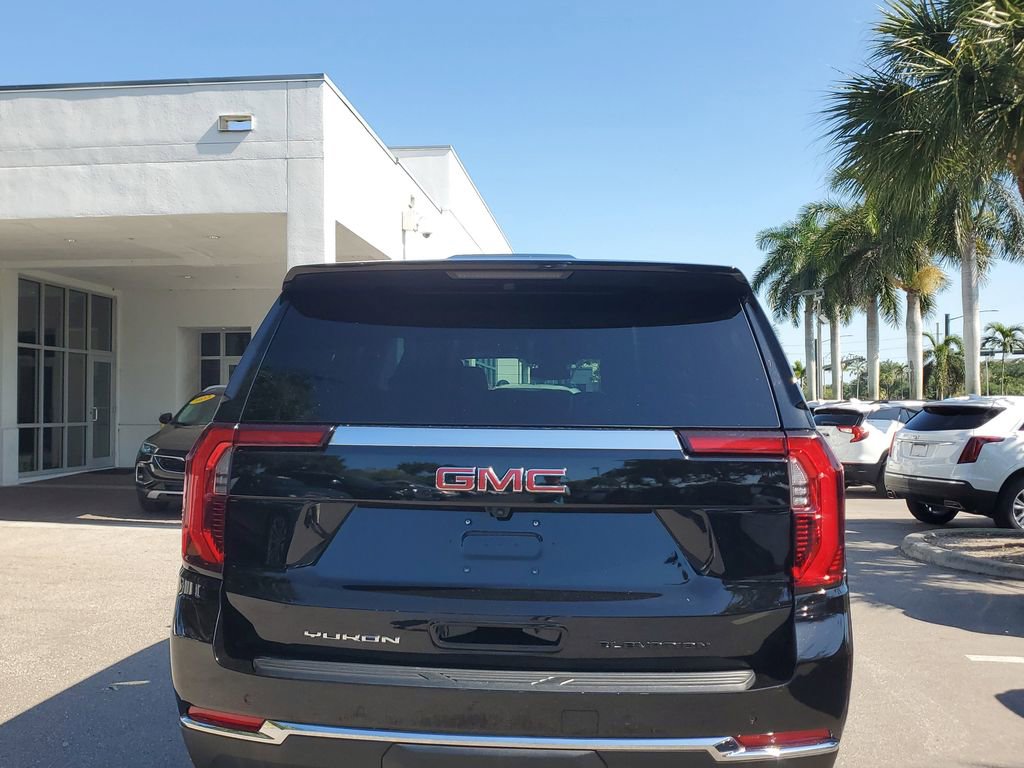 Certified 2025 GMC Yukon XL Elevation AWD/4WD image 5