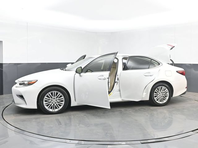 Used 2017 Lexus ES 350 w/ Premium Package FWD image 53