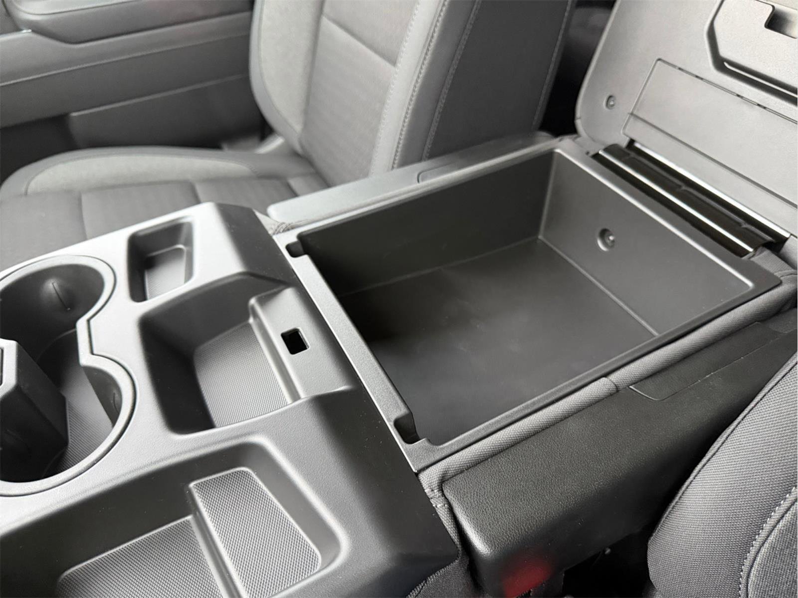 New 2026 GMC Sierra 1500 SLE w/ Preferred Package image 33