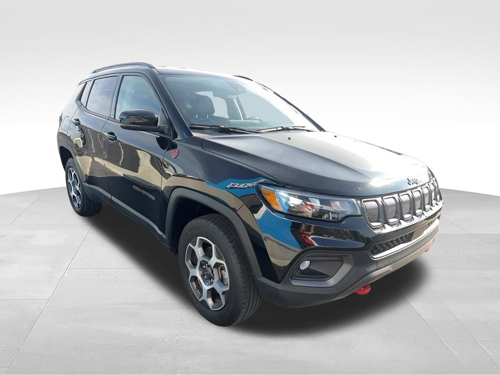 Used 2022 Jeep Compass Trailhawk w/ Trailhawk Convenience Group AWD/4WD image 17