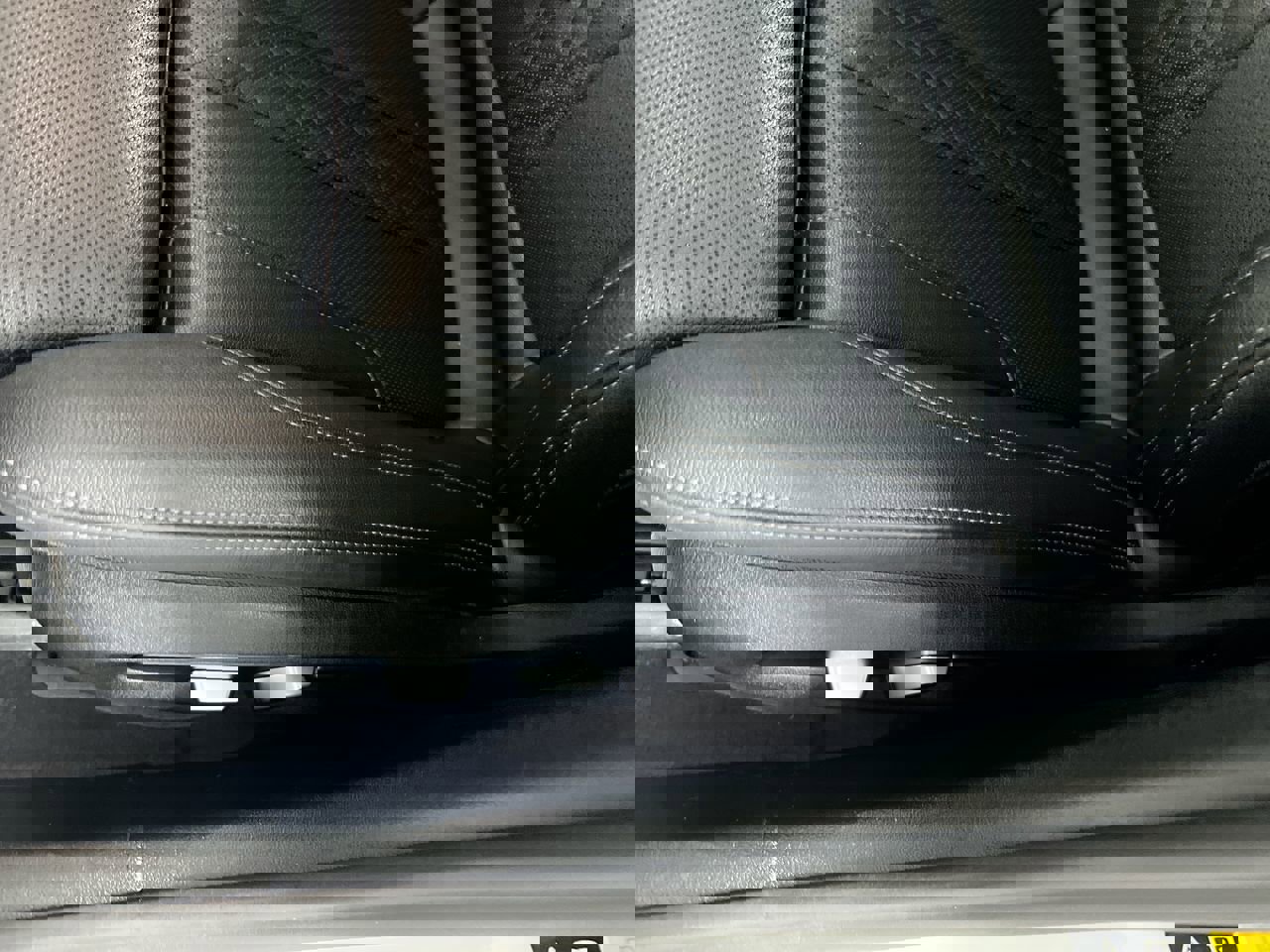 Used 2022 BMW 540i xDrive w/ Convenience Package image 13