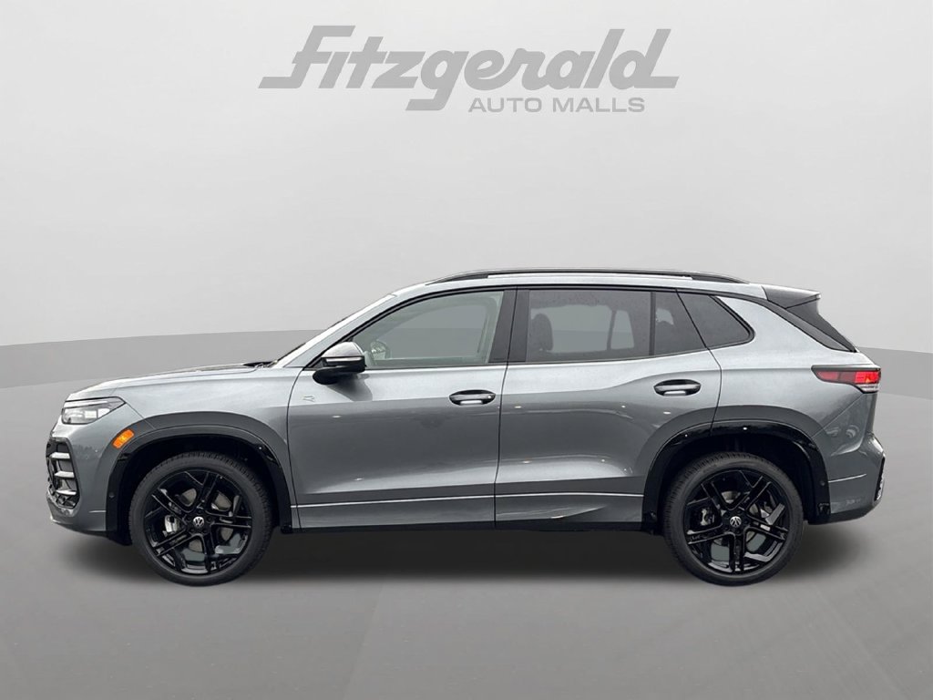 New 2026 Volkswagen Tiguan SE R-Line AWD/4WD image 3