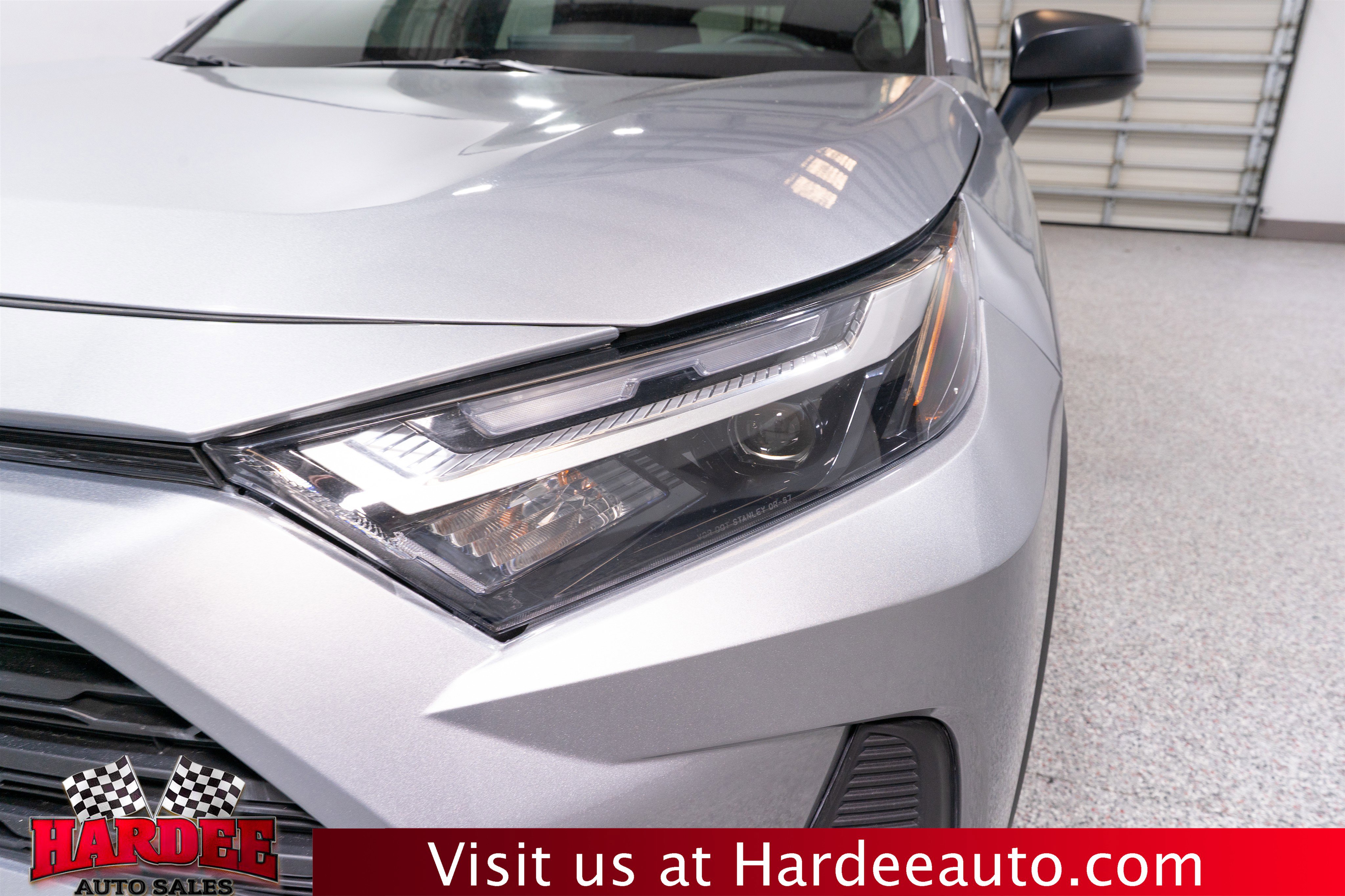 Used 2024 Toyota RAV4 LE image 8