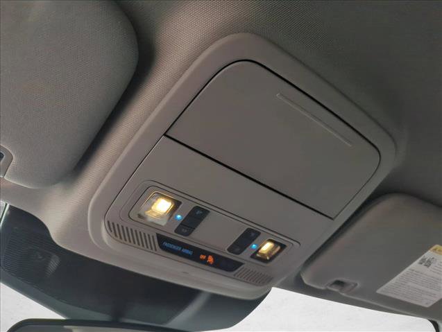 Used 2023 Ford Explorer XLT w/ Equipment Group 202A image 14