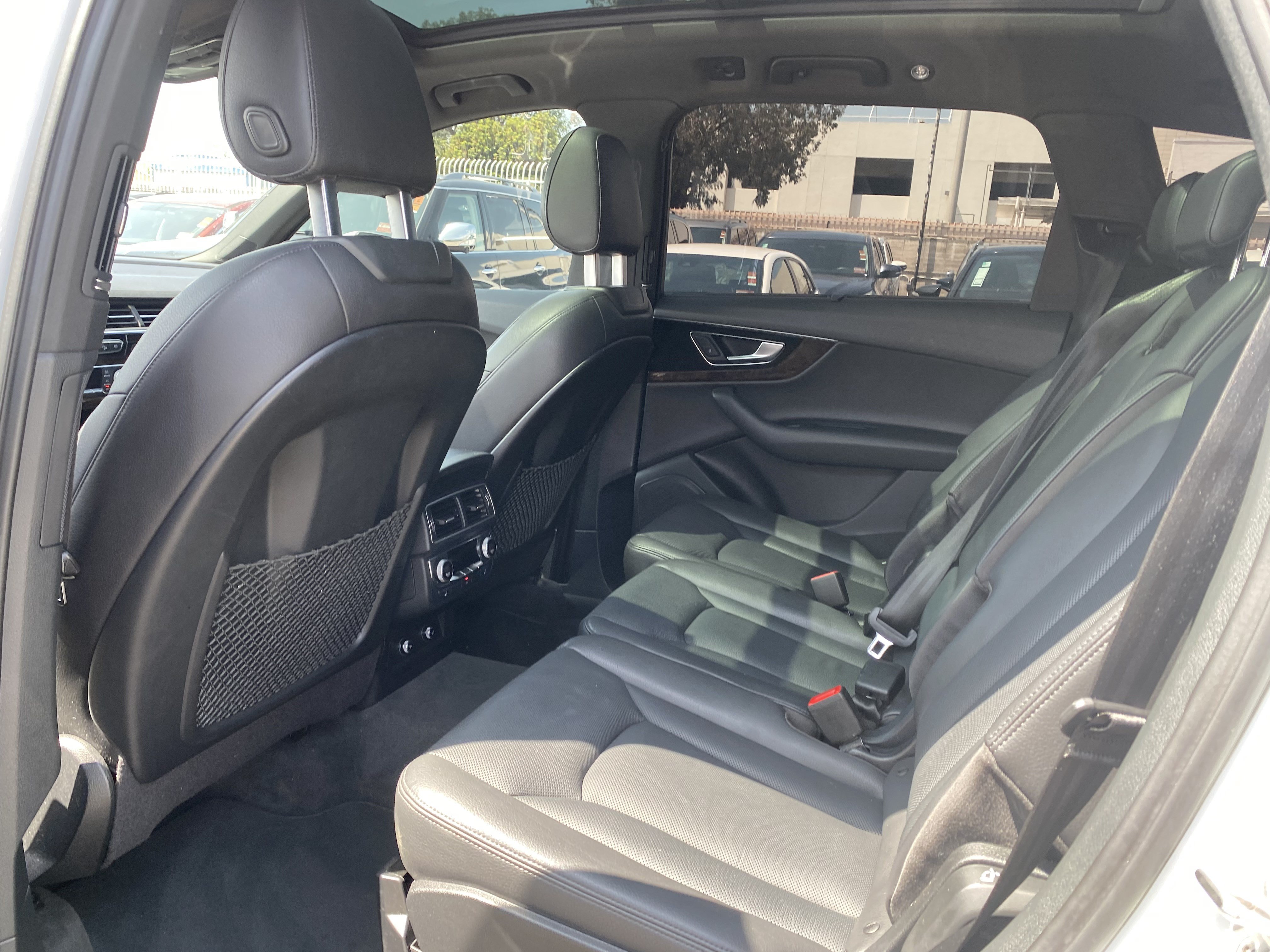 Used 2019 Audi Q7 3.0T Premium Plus w/ Premium Plus Package AWD/4WD image 19