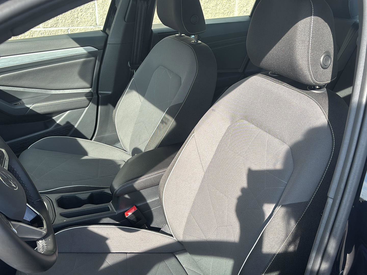 Used 2025 Volkswagen Jetta Sport image 10