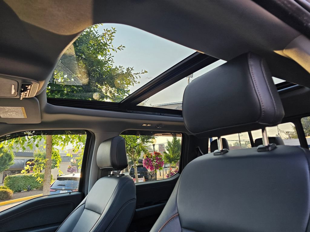 Used 2026 Ford F350 Lariat AWD/4WD image 30