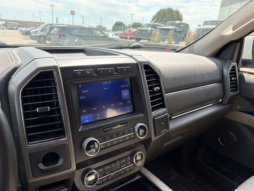 Used 2021 Ford Expedition Max XLT AWD/4WD image 19