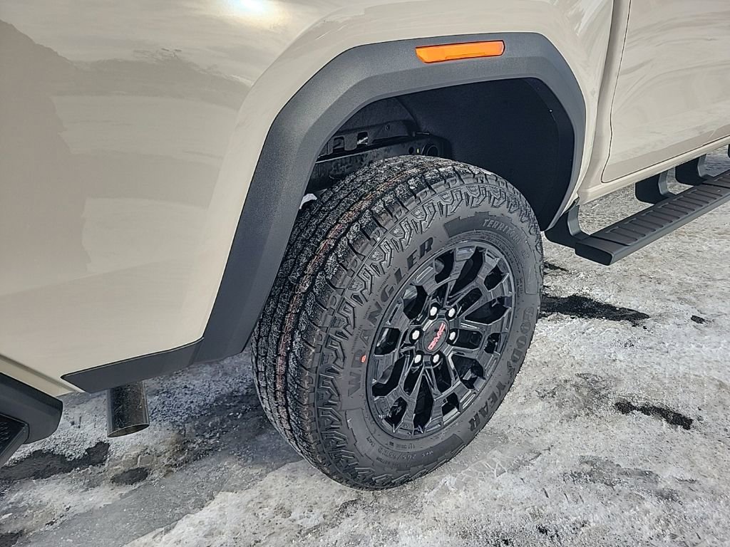 New 2026 GMC Canyon Elevation w/ Convenience Package image 10