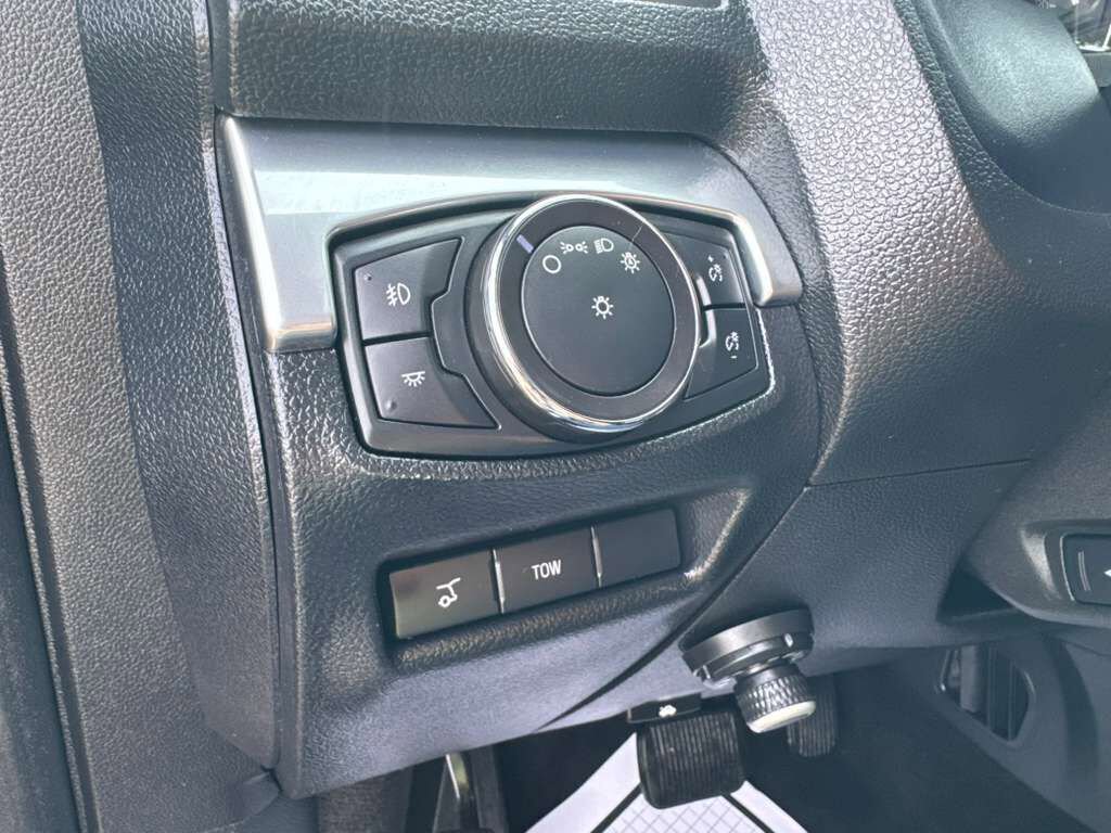 Used 2017 Ford Explorer Sport w/ Equipment Group 401A AWD/4WD image 26