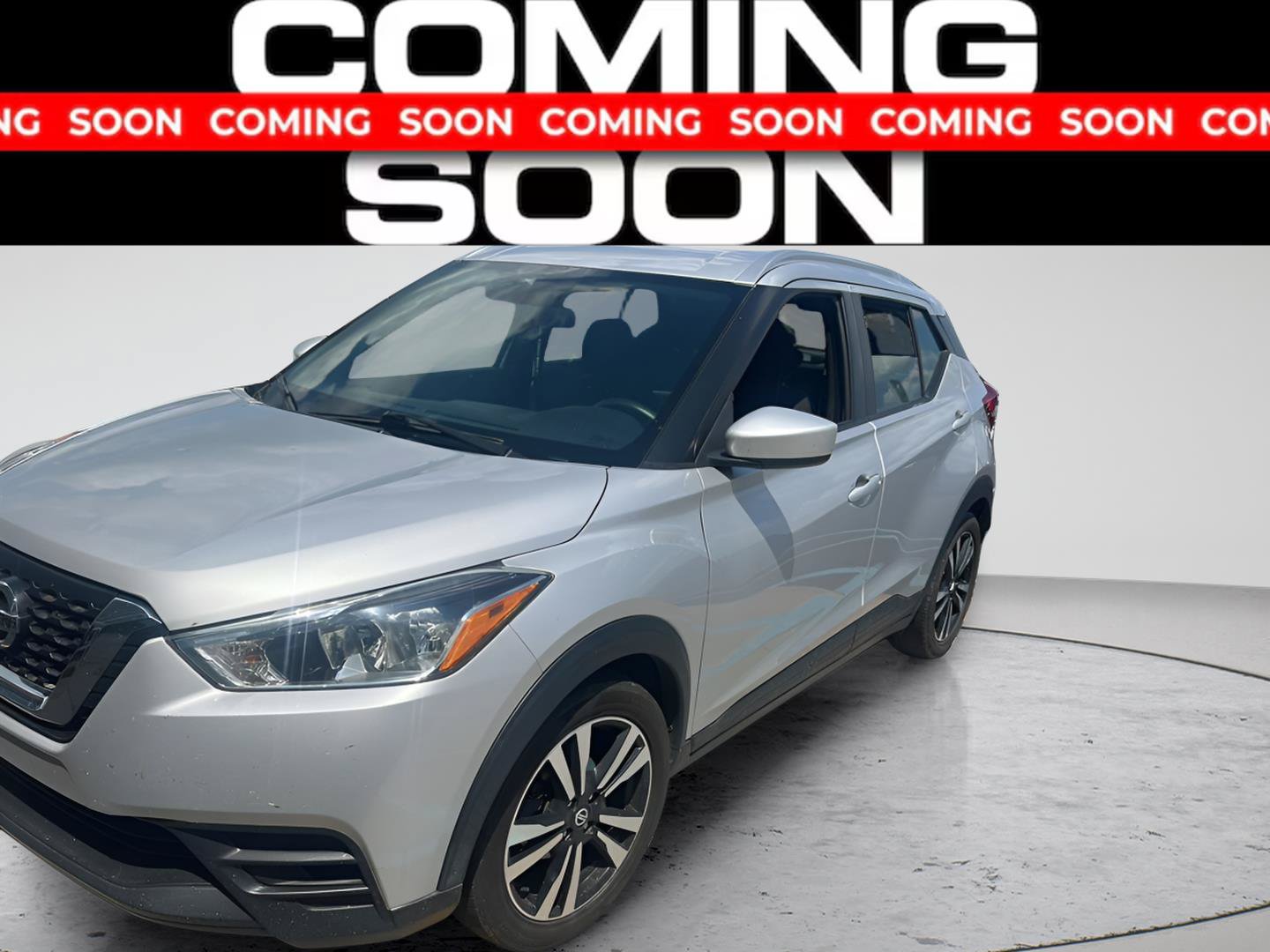 Used 2019 Nissan Kicks SV FWD image 1