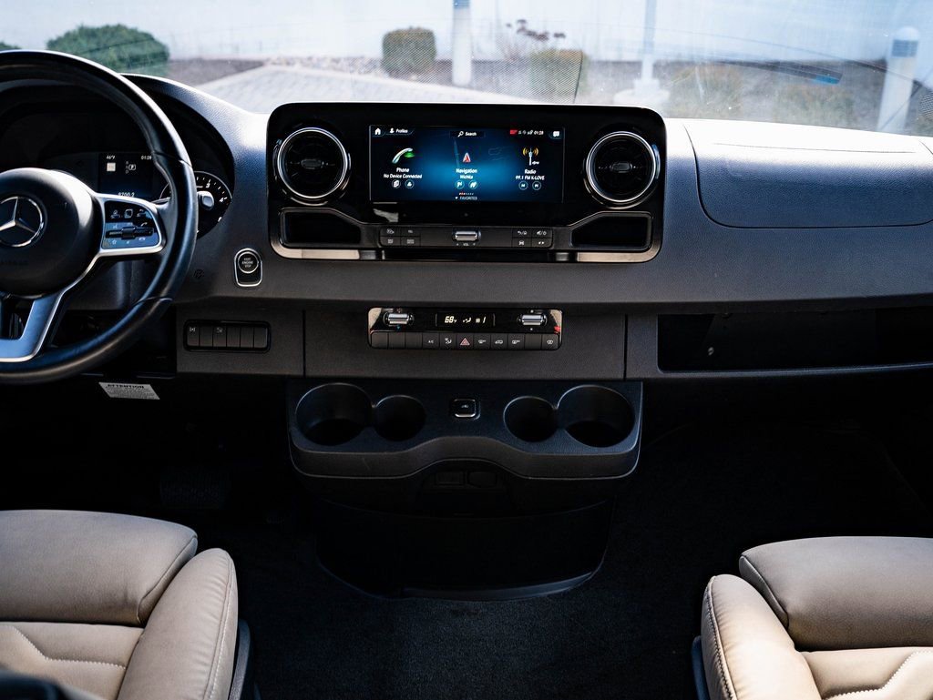 Used 2022 Mercedes-Benz Sprinter 3500 image 31