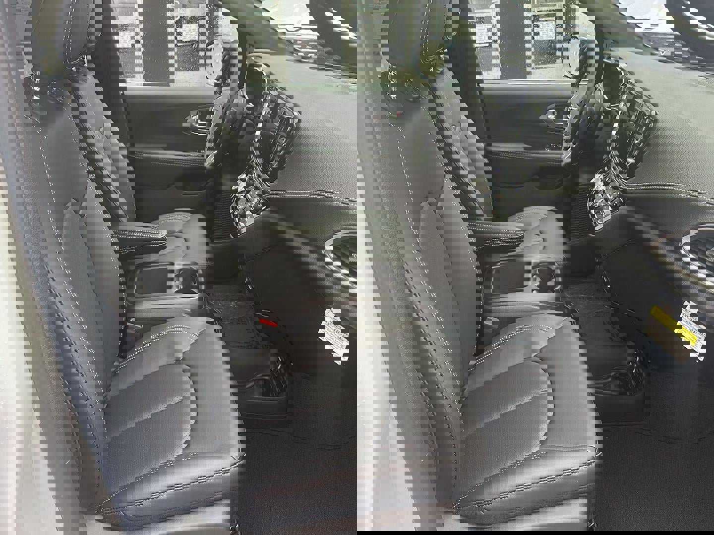 New 2026 Chrysler Pacifica Select image 7