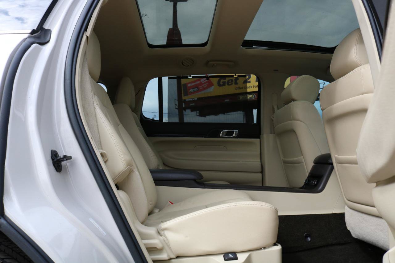 Used 2019 Lincoln MKT AWD image 47