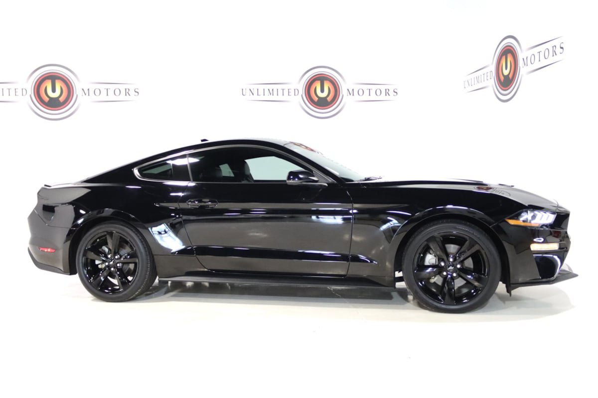 Used 2021 Ford Mustang Premium w/ Equipment Group 201A RWD image 31