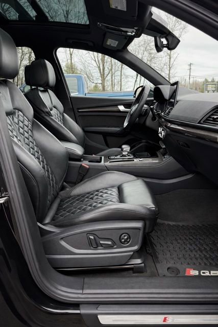 Used 2023 Audi SQ5 Premium Plus w/ Premium Plus Package image 13