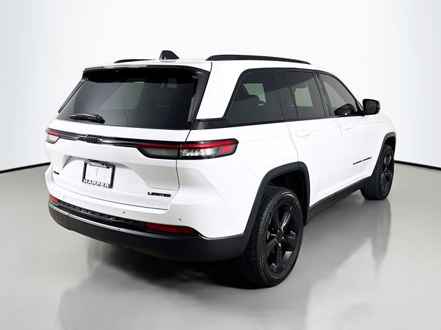 Used 2024 Jeep Grand Cherokee Limited w/ Black Appearance Package image 7