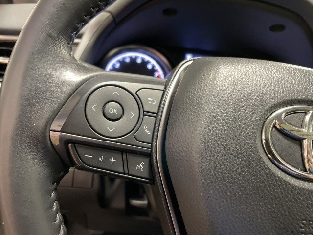 Used 2022 Toyota Camry SE w/ Convenience Package FWD image 29