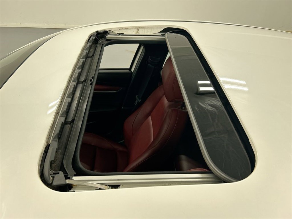 Used 2019 MAZDA MAZDA3 Premium image 19