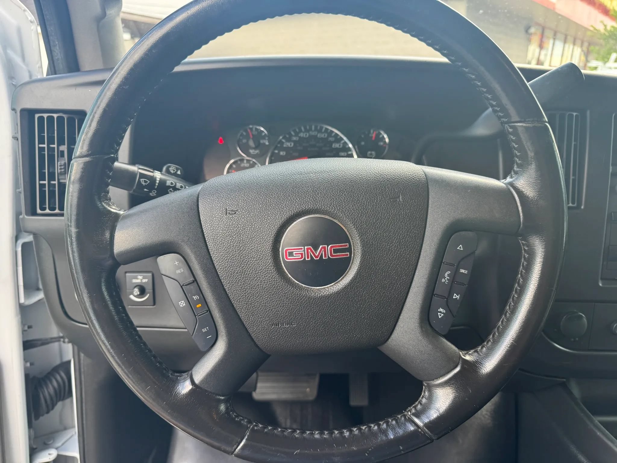 Used 2021 GMC Savana 2500 w/ Driver Convenience Package RWD image 14